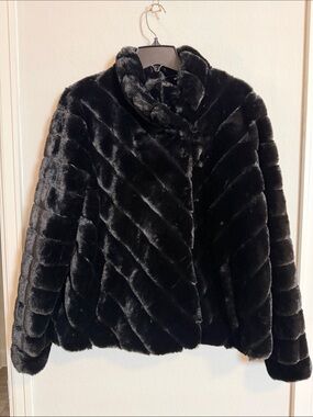Bernardo Black Faux Fur Teddy Jacket